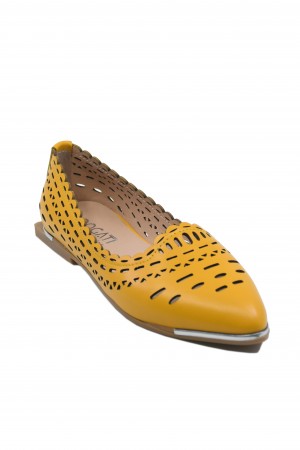 Pantofi damă galbeni, din piele naturală cu perforații dantelate
